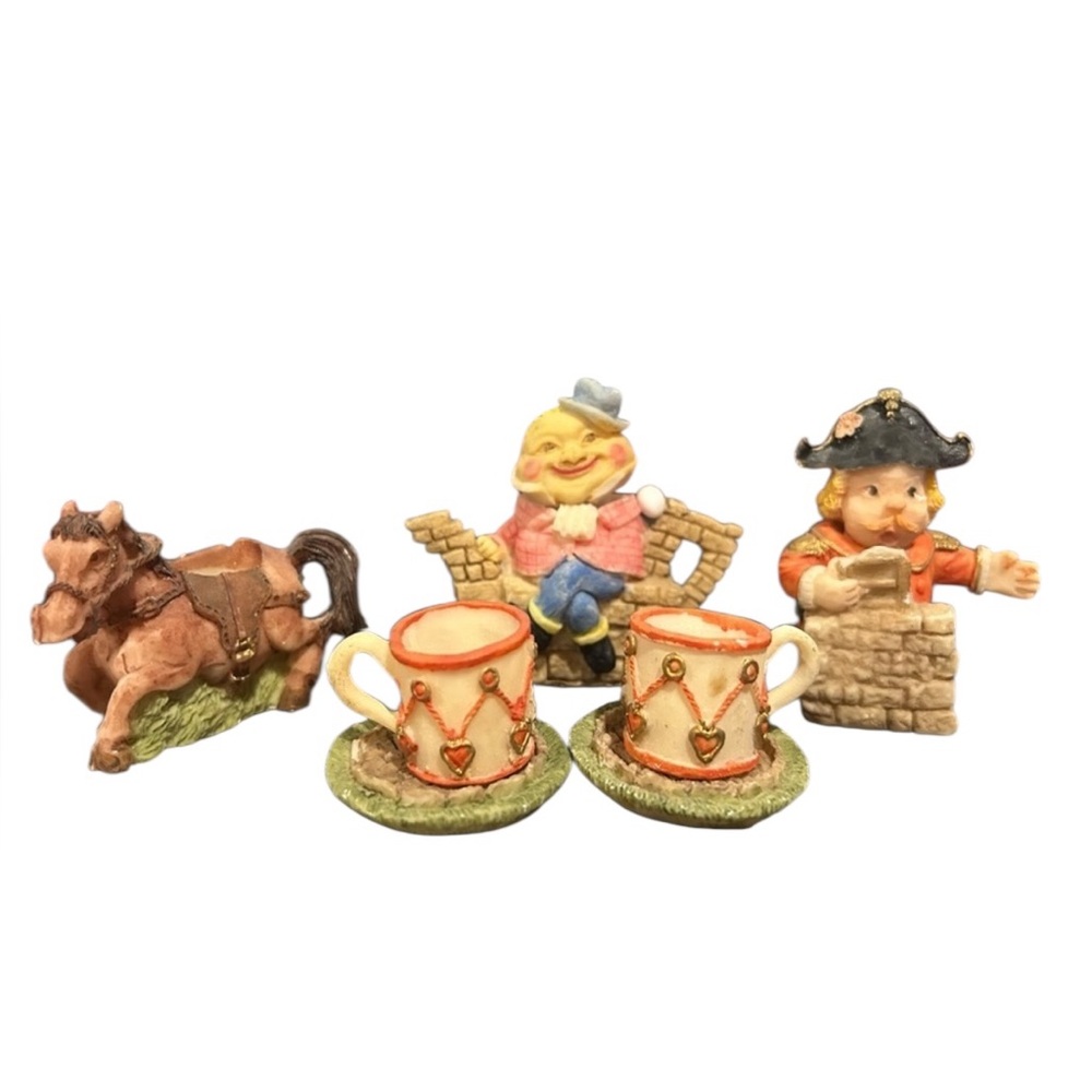 Vintage 1994 Humpty Dumpty Miniature Tea Set